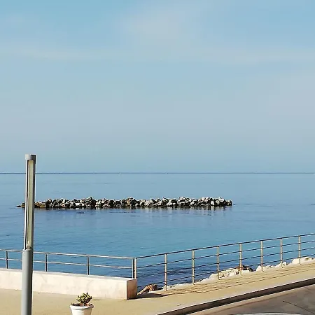 Veranda Sul Mare - Casa Vacanze Fronte Mare